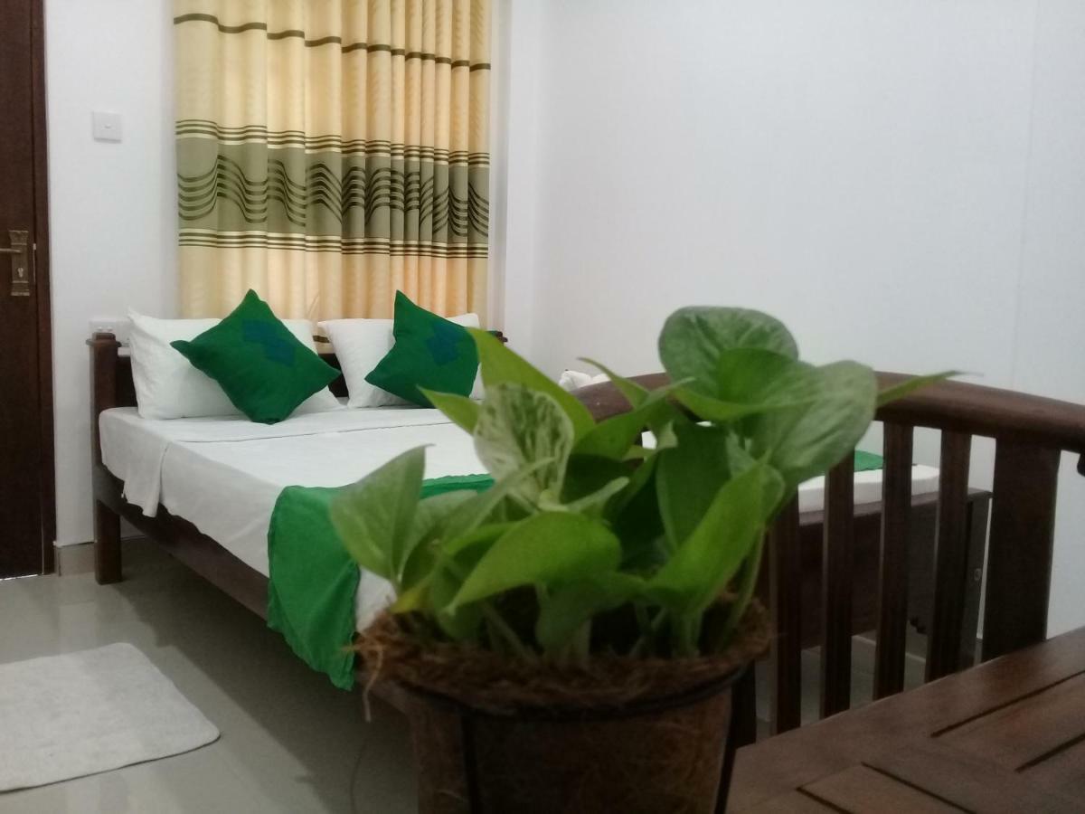 Green Edge Residences Дамбулла Екстер'єр фото